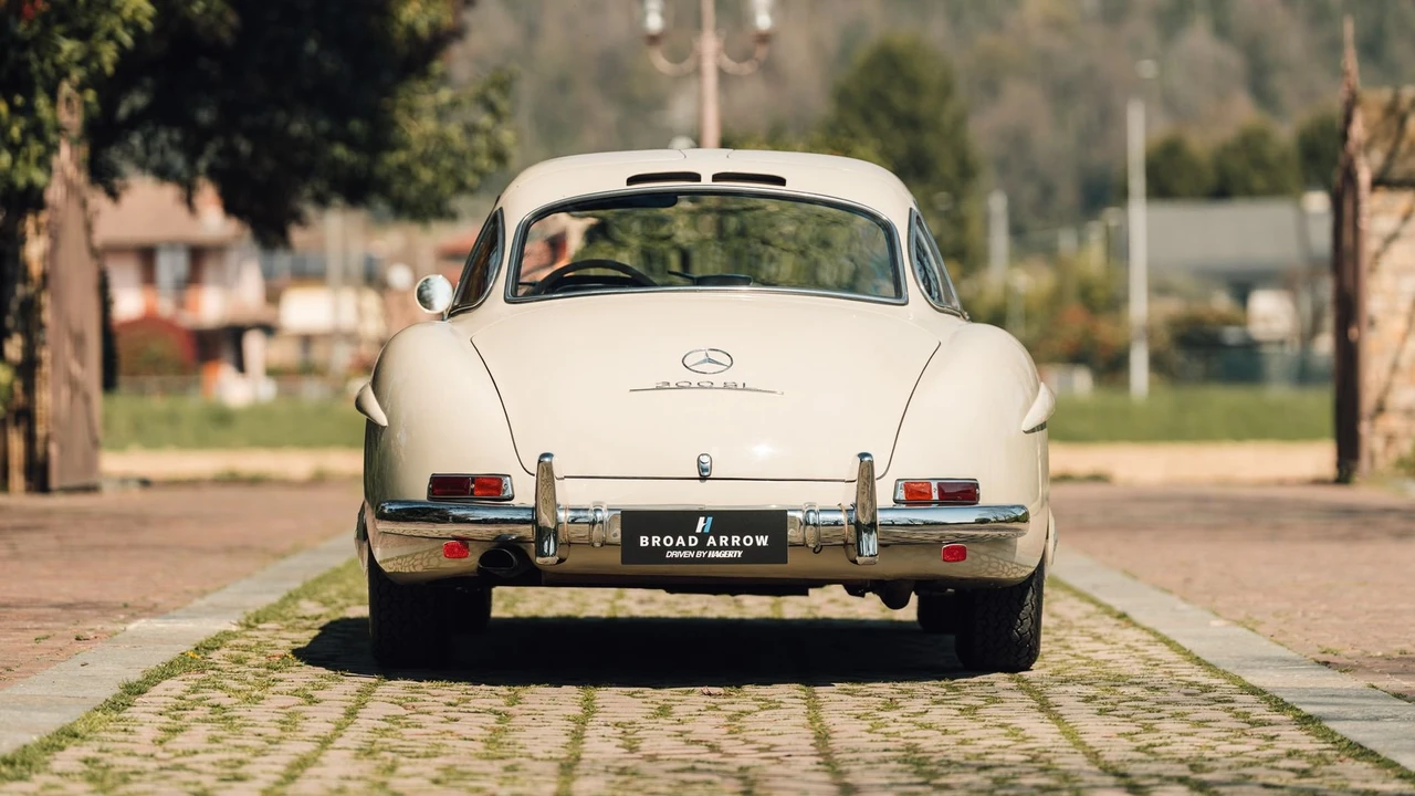 1957 Mercedes-Benz 300SL Gullwing - Image 5 of 31