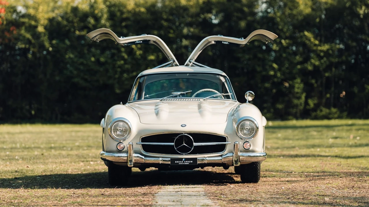 1957 Mercedes-Benz 300SL Gullwing - Image 16 of 31