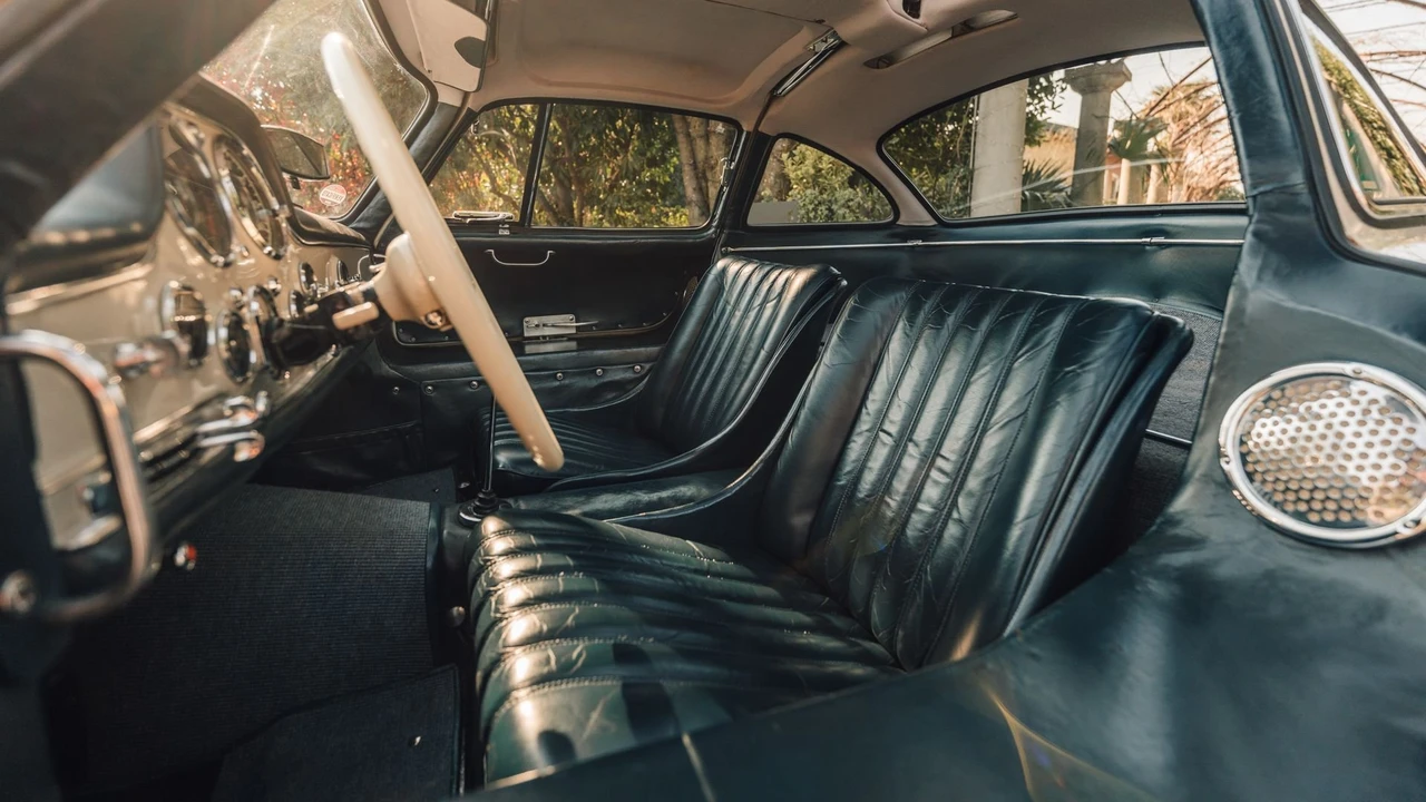 1957 Mercedes-Benz 300SL Gullwing - Image 9 of 31