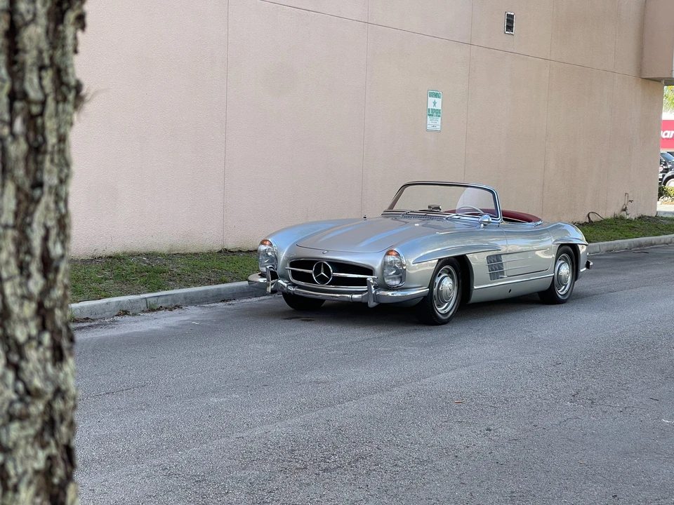 1957 Mercedes-Benz 300SL Roadster - Image 2 of 31