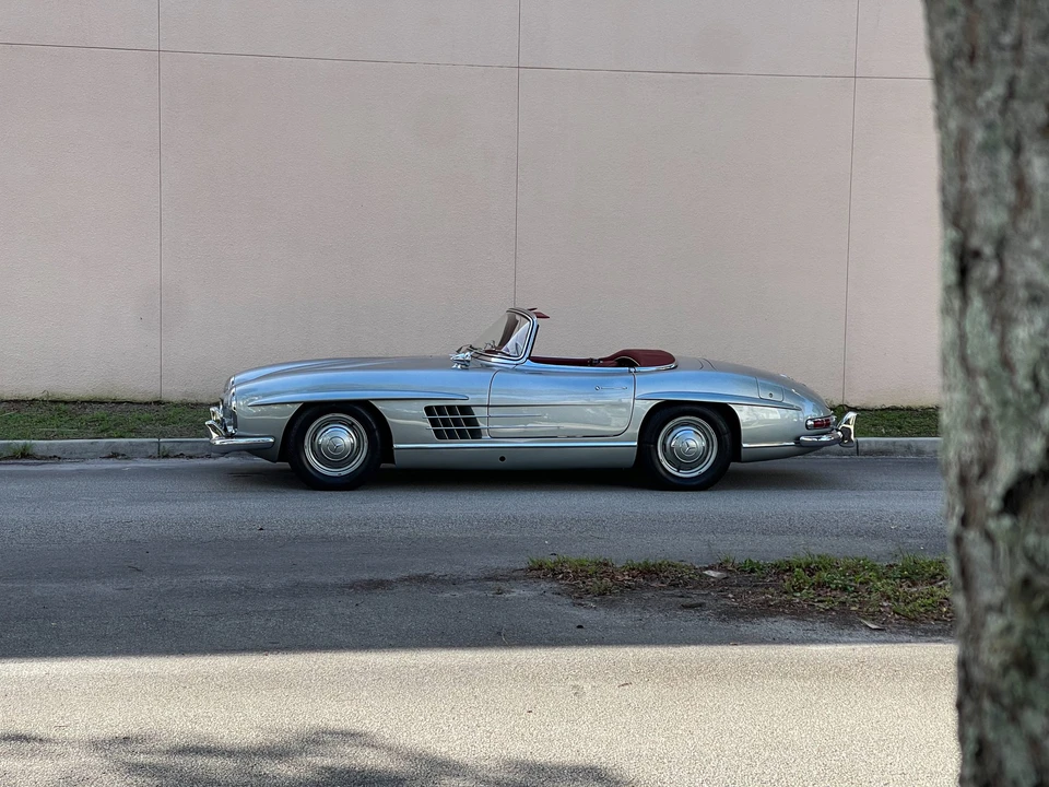 1957 Mercedes-Benz 300SL Roadster - Image 13 of 31