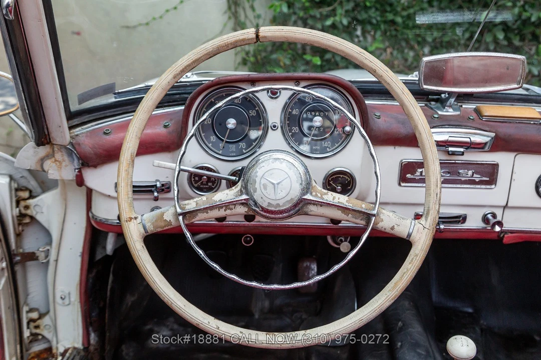 1957 Mercedes-Benz 300SL Gullwing - Image 25 of 31