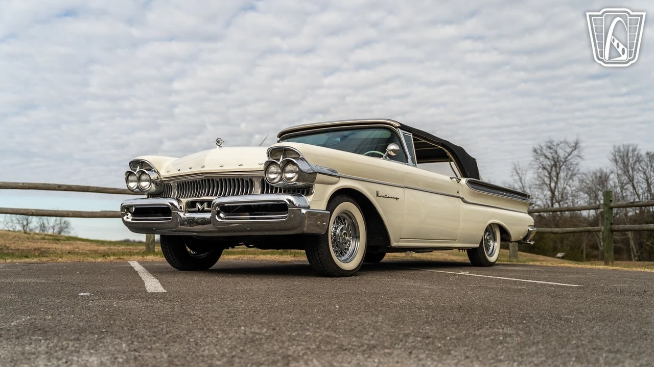1957 Mercury Monterey - Image 8 of 12