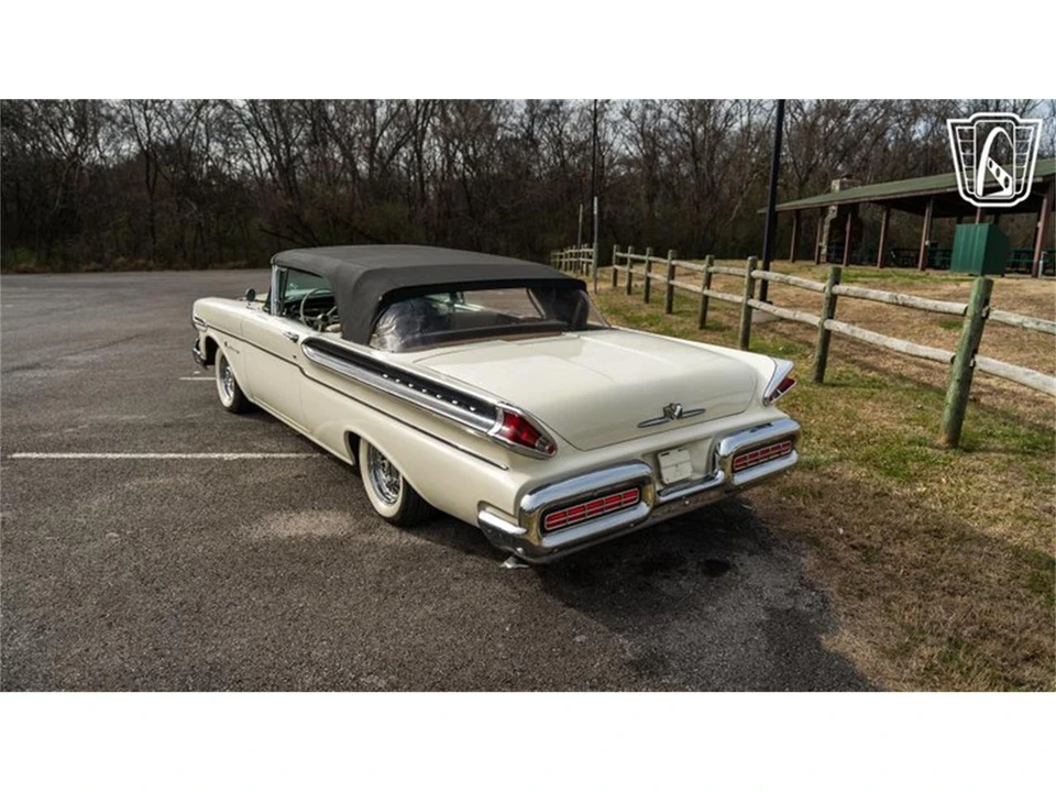 1957 Mercury Monterey - Image 11 of 31
