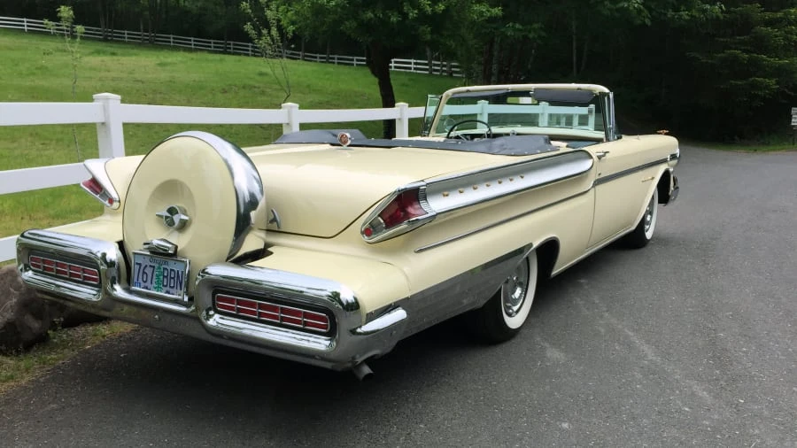 1957 Mercury Montclair - Image 10 of 11