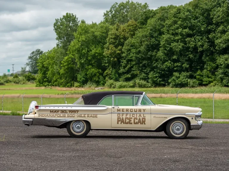 1957 Mercury Montclair - Image 11 of 31