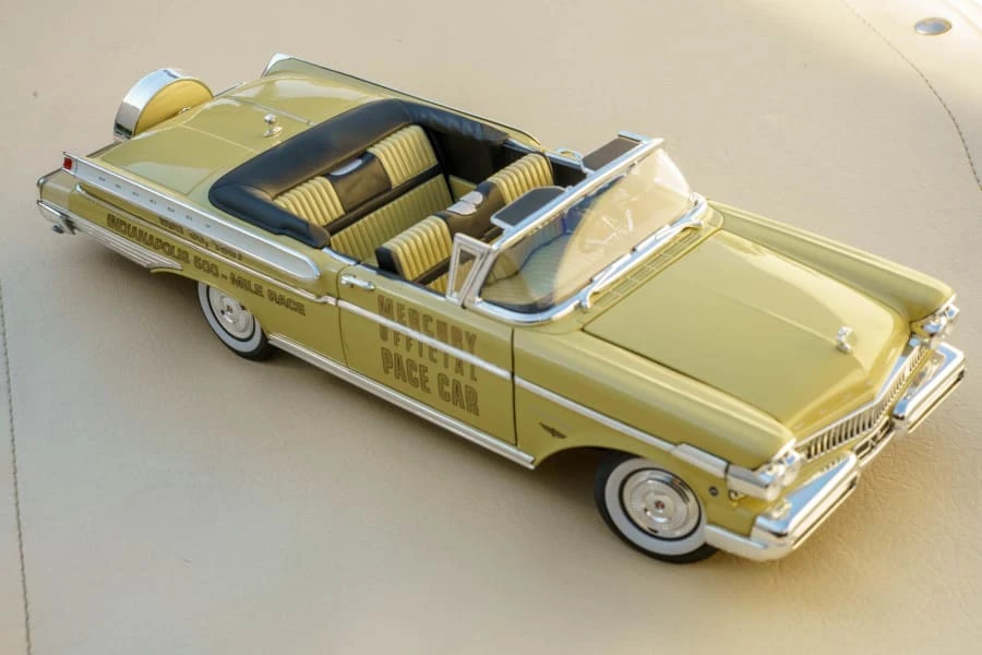 1957 Mercury Montclair - Image 23 of 29