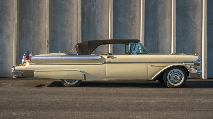 1957 Mercury Montclair - Image 2 of 29