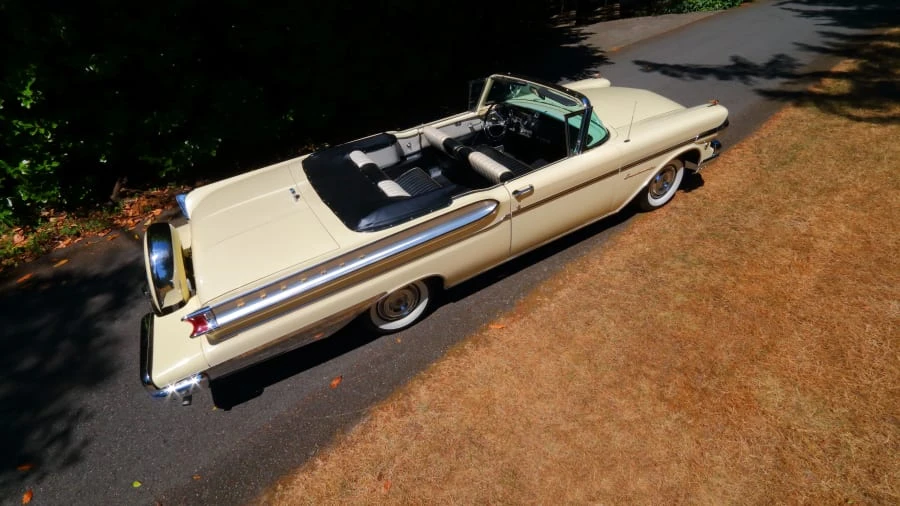 1957 Mercury Montclair - Image 11 of 12