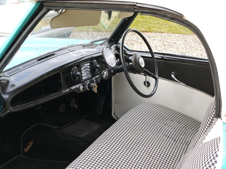 1957 Nash Metropolitan - Image 7 of 9