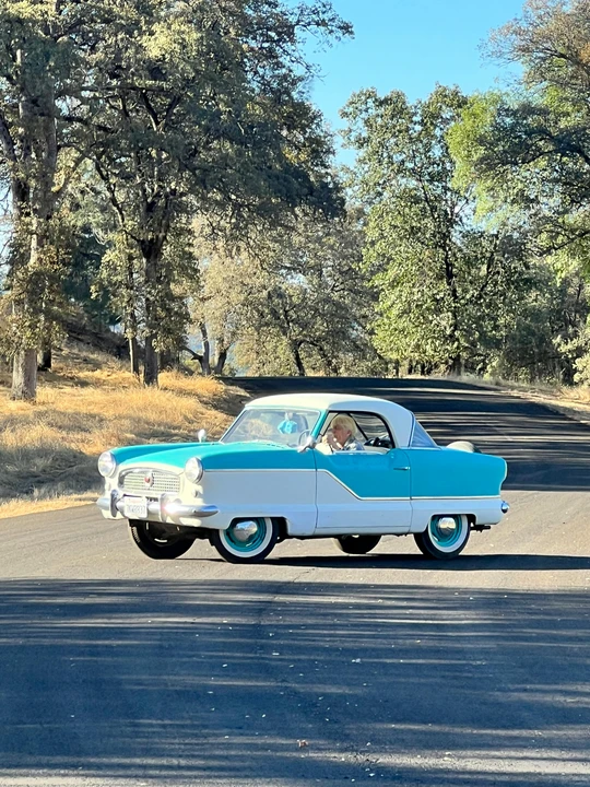 1957 Nash Metropolitan - Image 4 of 7