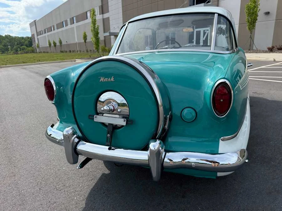 1957 Nash Metropolitan - Image 4 of 31