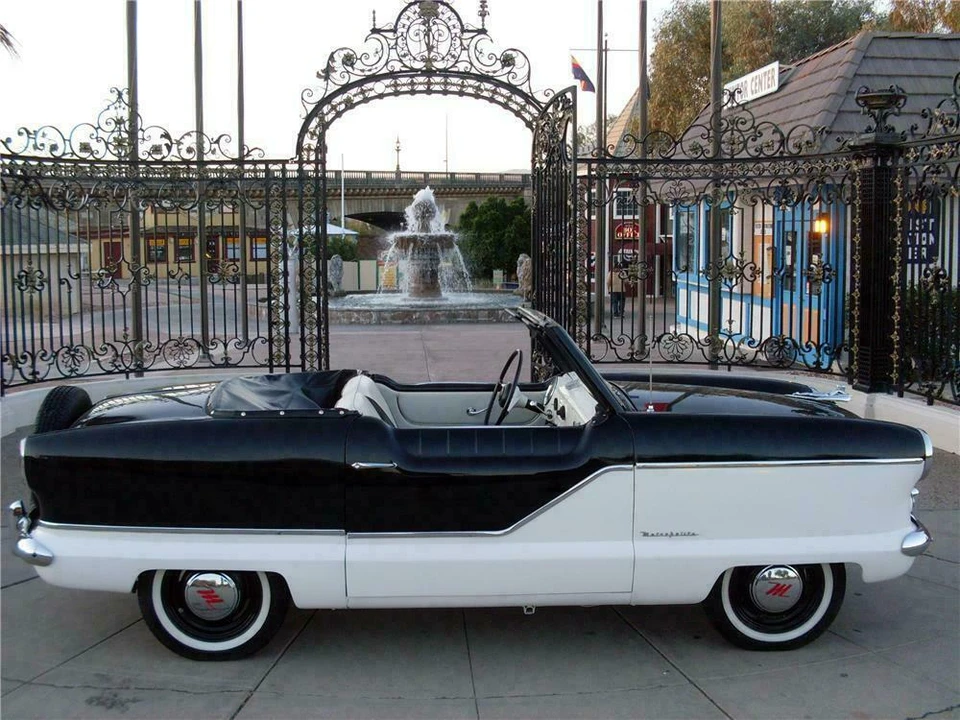 1957 Nash Metropolitan - Image 5 of 5