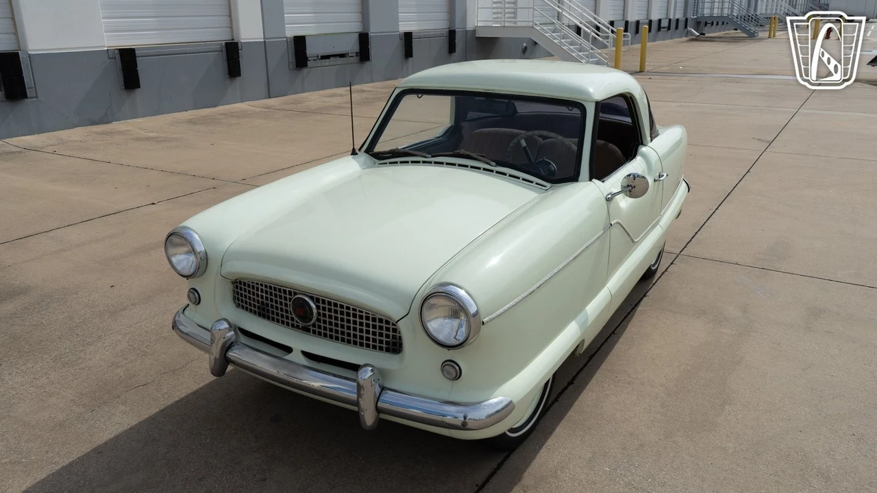 1957 Nash Metropolitan - Image 3 of 12