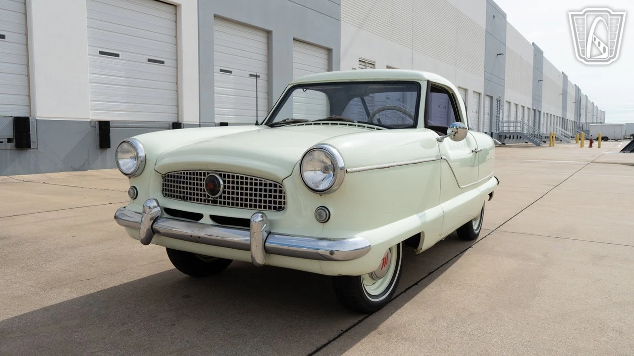 1957 Nash Metropolitan - Image 4 of 12