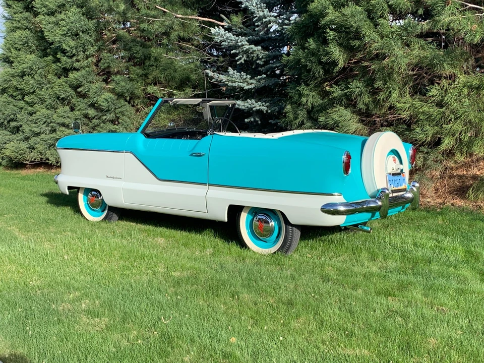 1957 Nash Metropolitan - Image 2 of 21