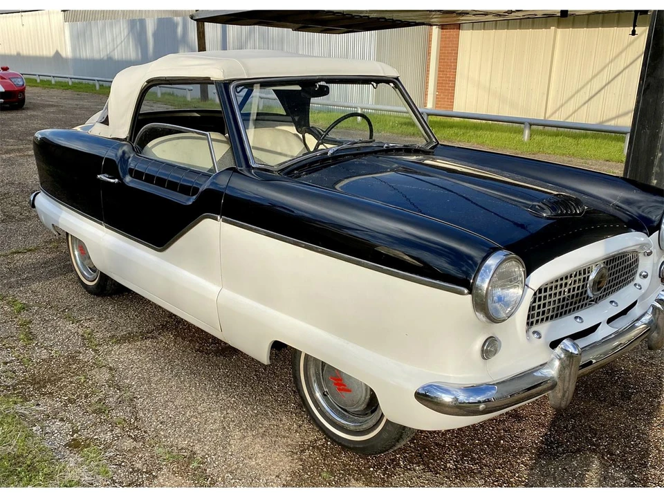 1957 Nash Metropolitan - Image 4 of 9