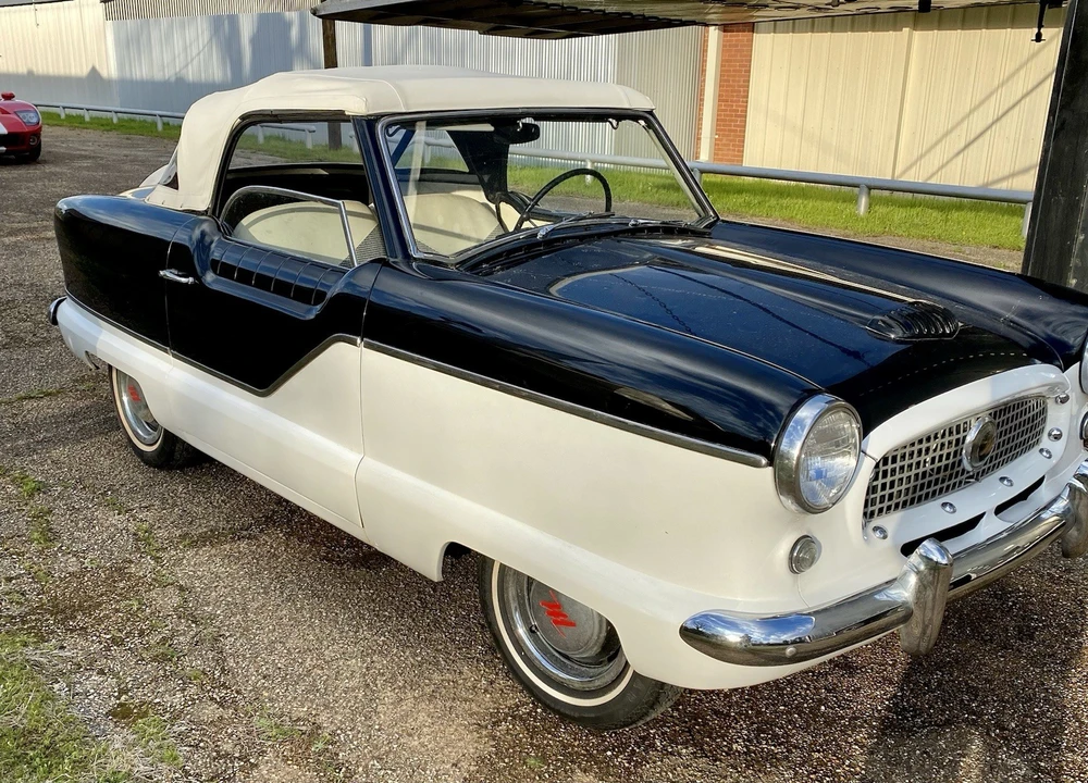 1957 Nash Metropolitan - Image 4 of 10
