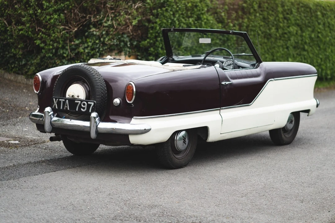 1957 Nash Metropolitan - Image 11 of 30