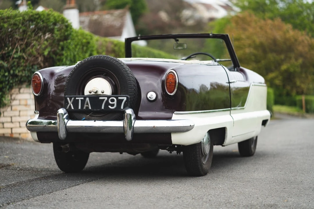 1957 Nash Metropolitan - Image 10 of 30