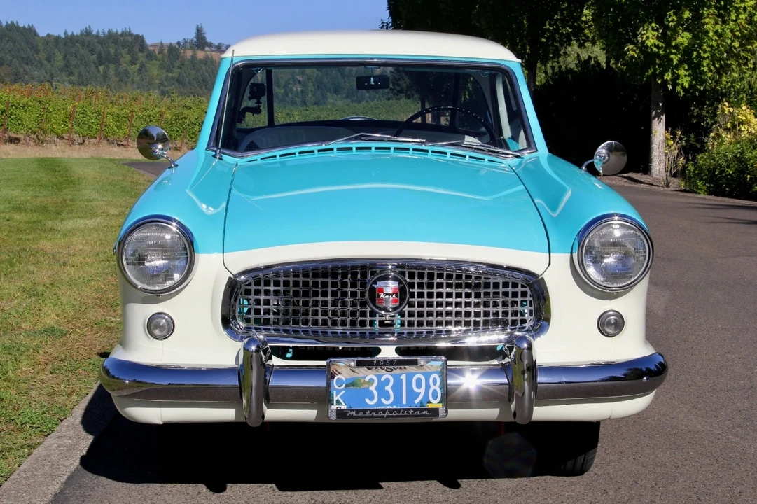 1957 Nash Metropolitan - Image 10 of 21