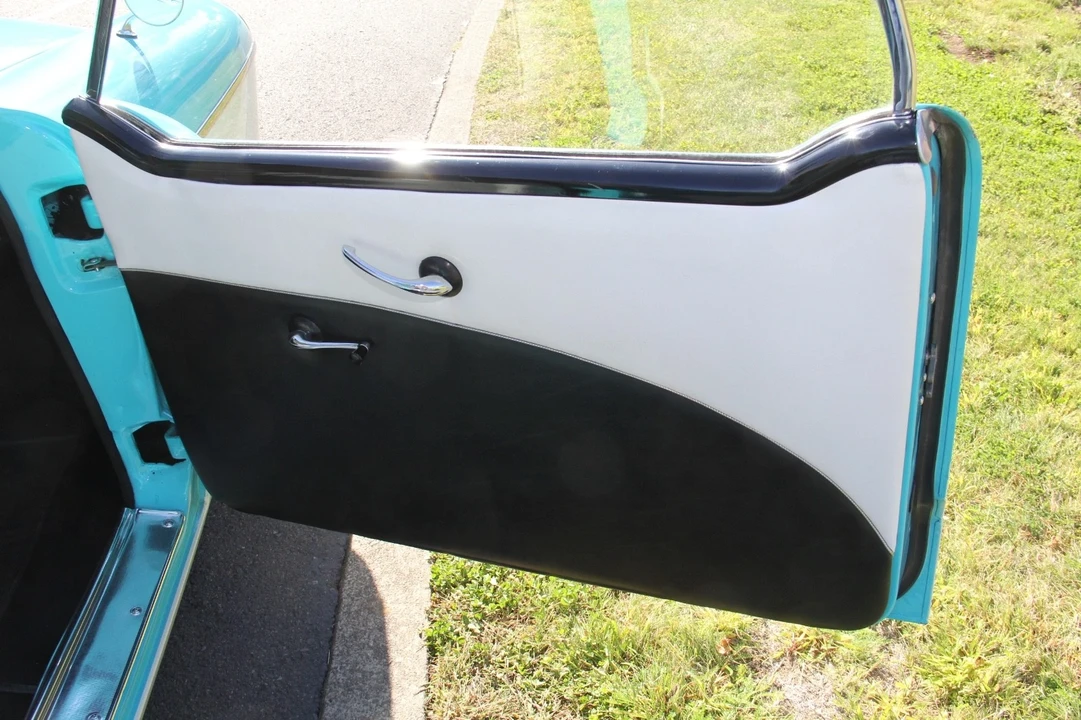 1957 Nash Metropolitan - Image 20 of 21
