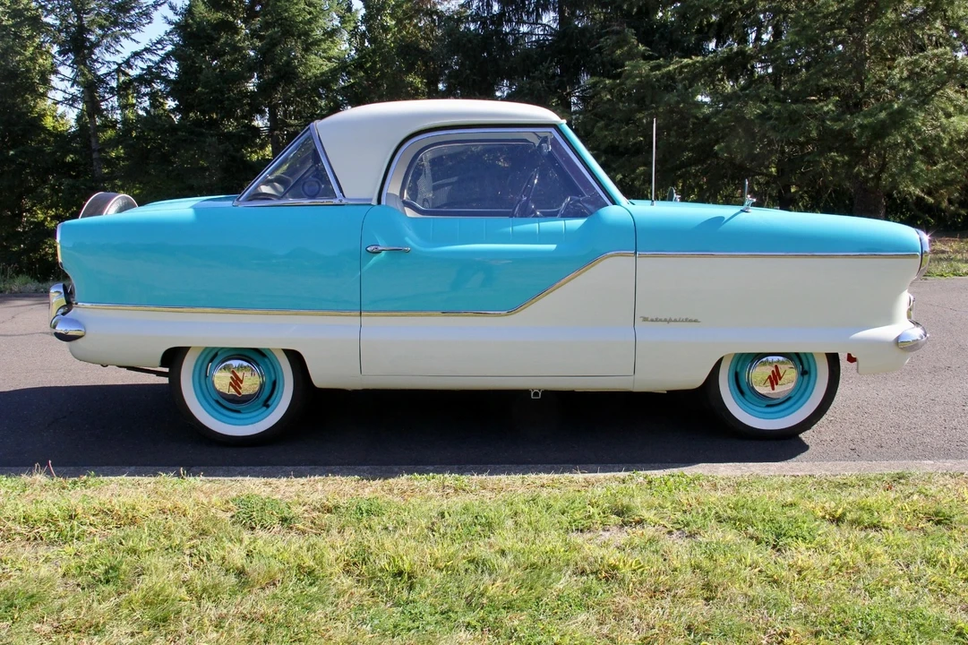 1957 Nash Metropolitan - Image 8 of 21