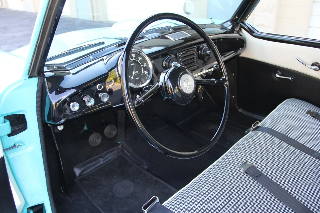 1957 Nash Metropolitan - Image 14 of 21