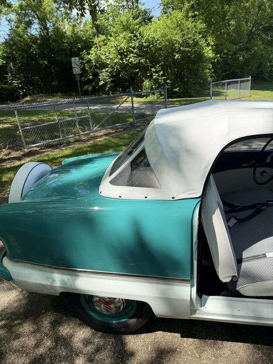 1957 Nash Metropolitan - Image 24 of 31