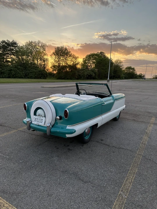 1957 Nash Metropolitan - Image 8 of 31