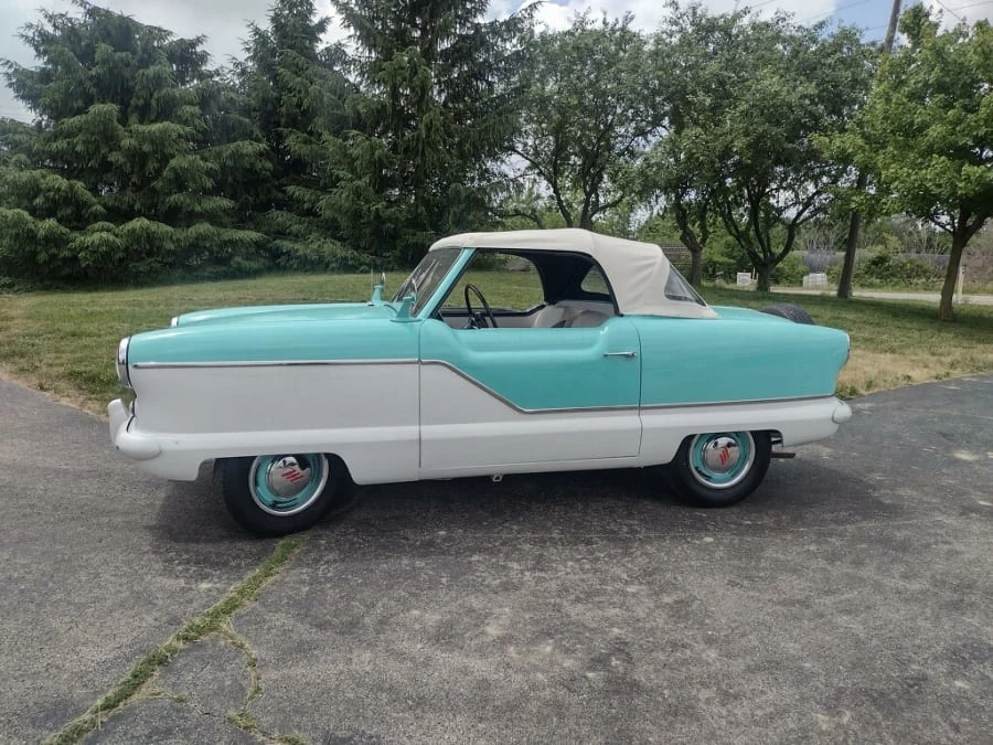 1957 Nash Metropolitan - Image 2 of 7