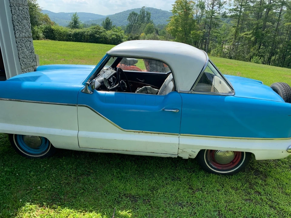 1957 Nash Metropolitan - Image 10 of 18
