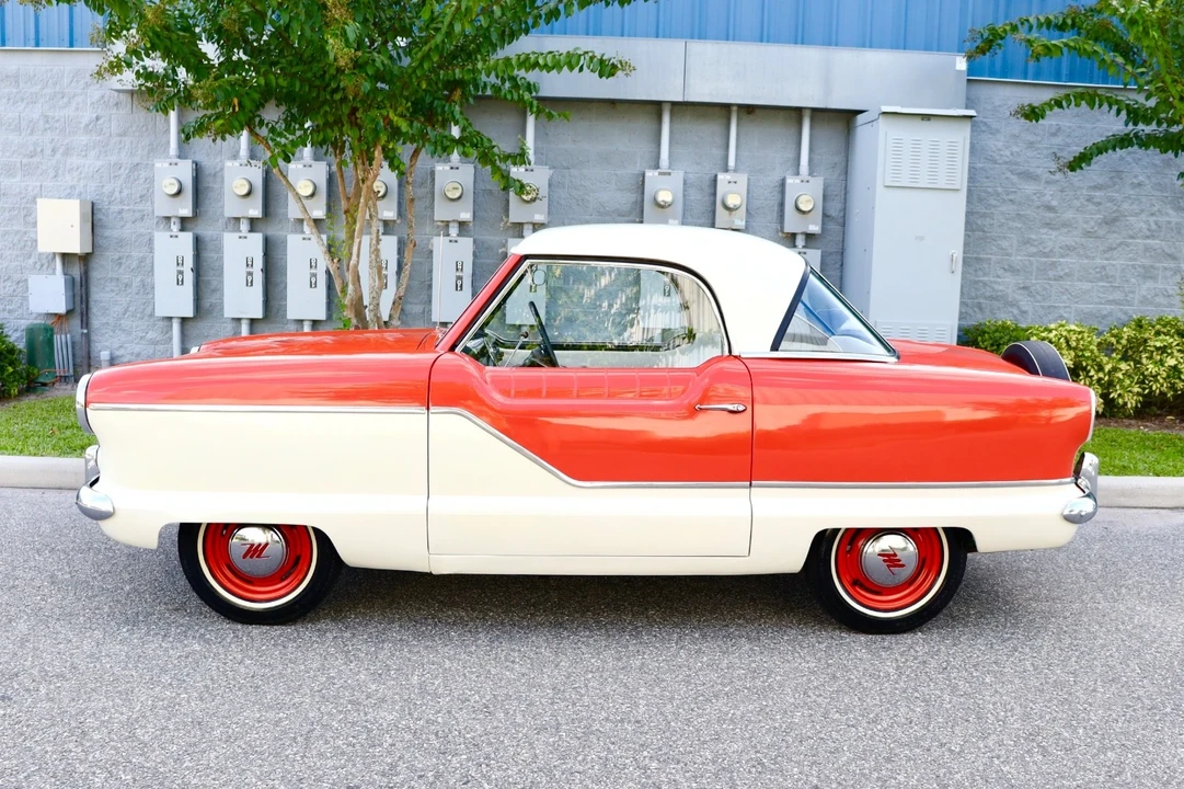 1957 Nash Metropolitan - Image 2 of 21