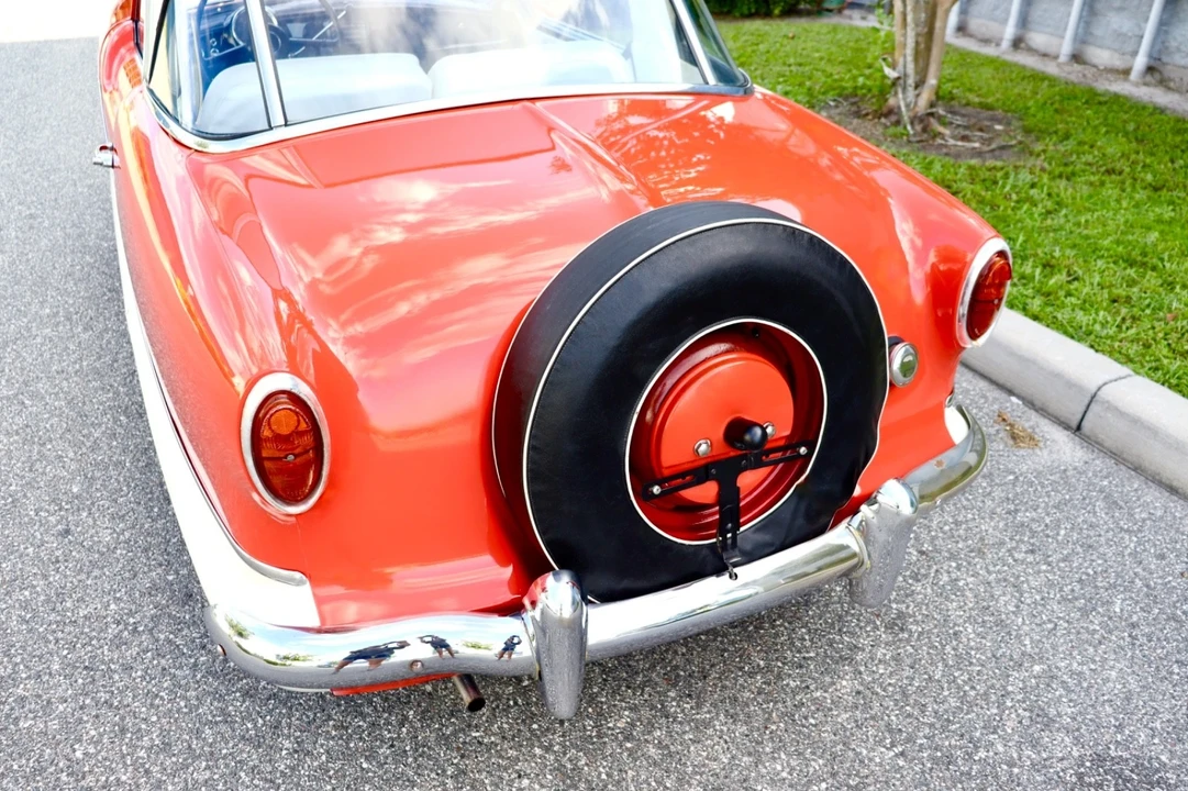 1957 Nash Metropolitan - Image 14 of 21