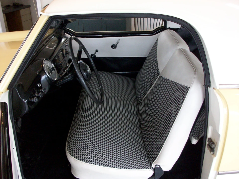 1957 Nash Metropolitan - Image 3 of 5