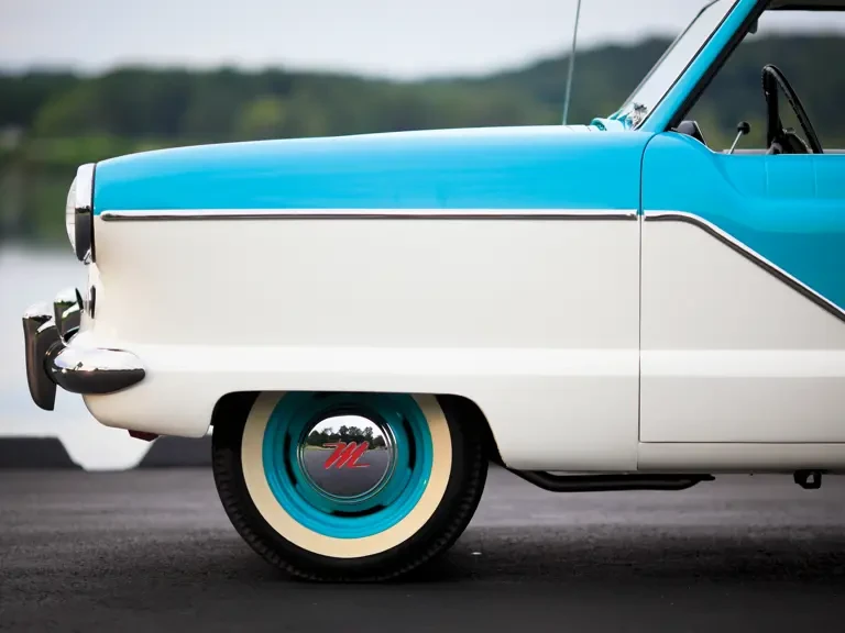 1957 Nash Metropolitan - Image 9 of 16