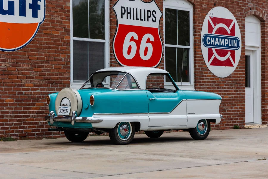1957 Nash Metropolitan - Image 3 of 17