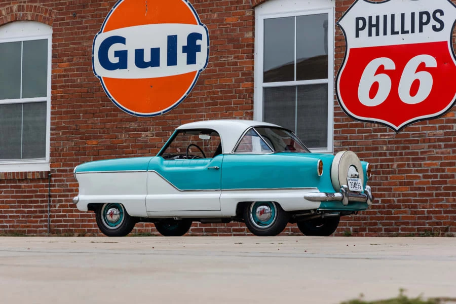 1957 Nash Metropolitan - Image 10 of 17