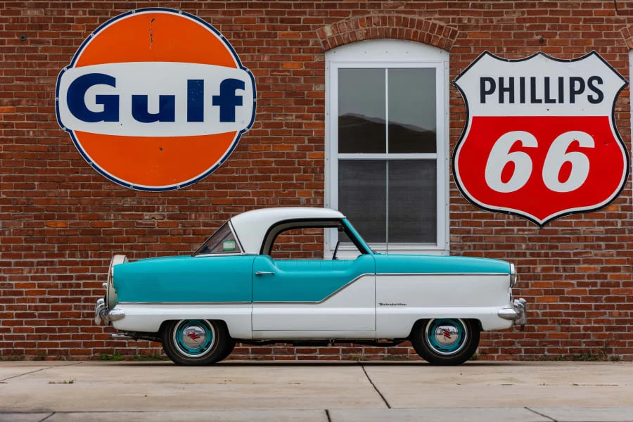 1957 Nash Metropolitan - Image 8 of 17