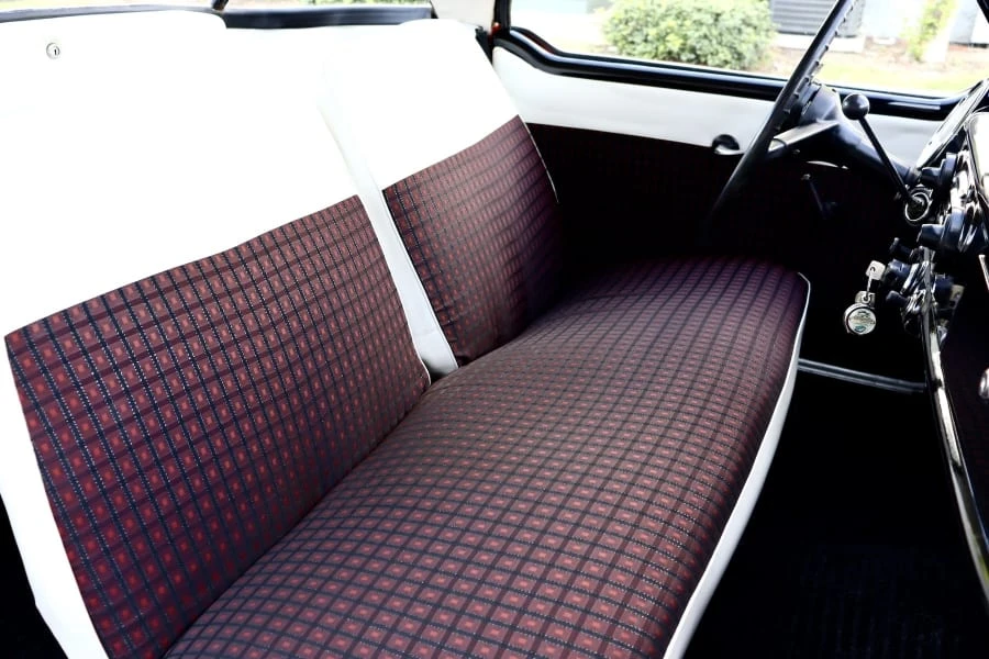 1957 Nash Metropolitan - Image 24 of 30
