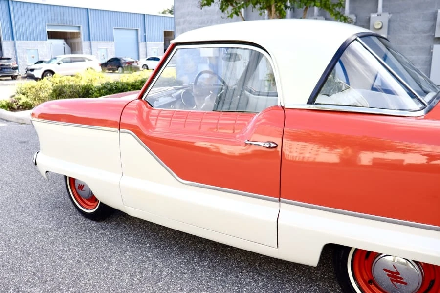 1957 Nash Metropolitan - Image 21 of 30