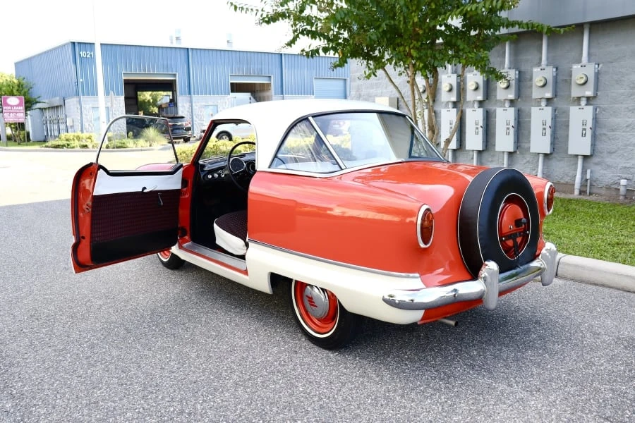 1957 Nash Metropolitan - Image 11 of 30