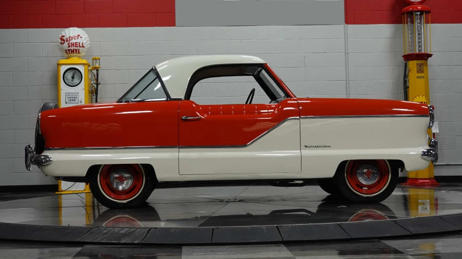 1957 Nash Metropolitan - Image 2 of 31
