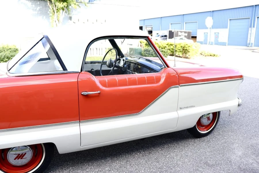1957 Nash Metropolitan - Image 16 of 30