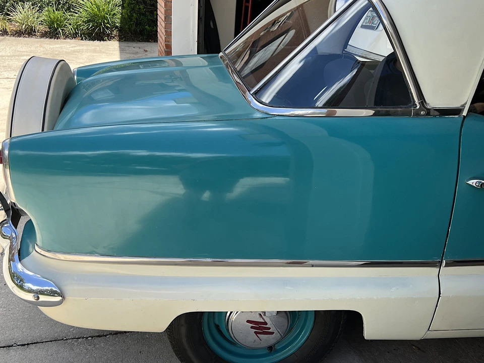 1957 Nash Metropolitan - Image 16 of 31