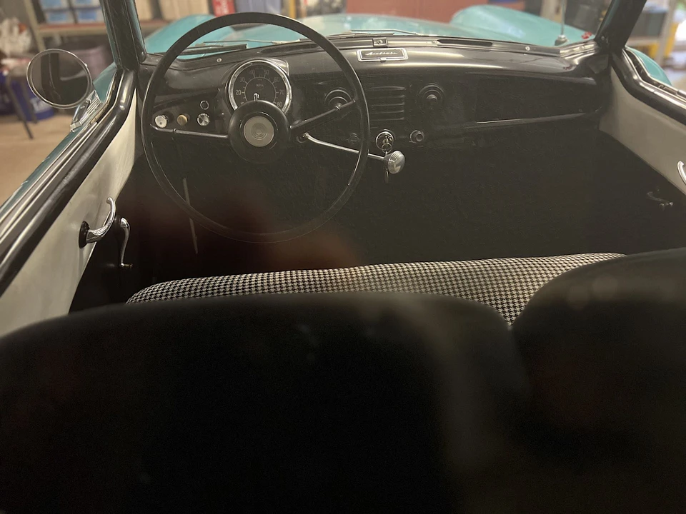 1957 Nash Metropolitan - Image 27 of 31