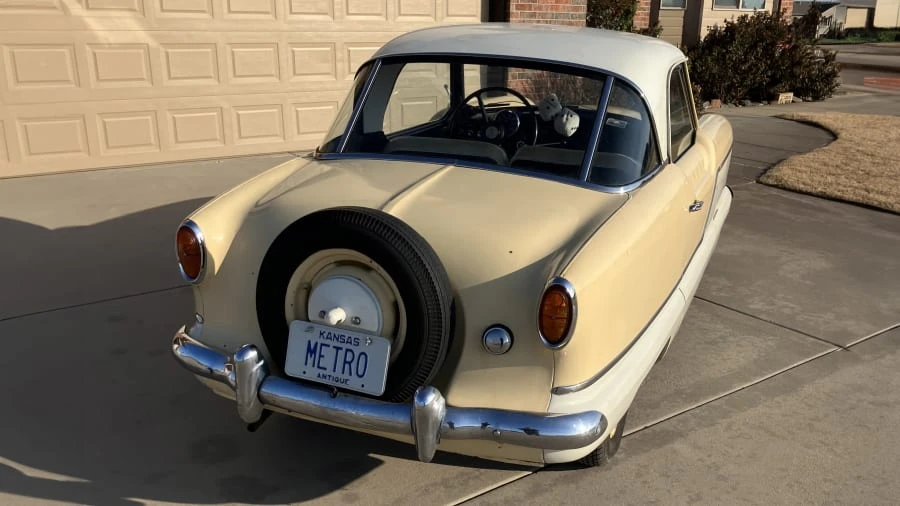 1957 Nash Metropolitan - Image 2 of 7