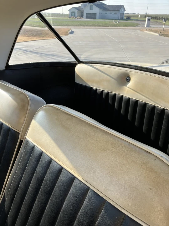 1957 Nash Metropolitan - Image 5 of 7