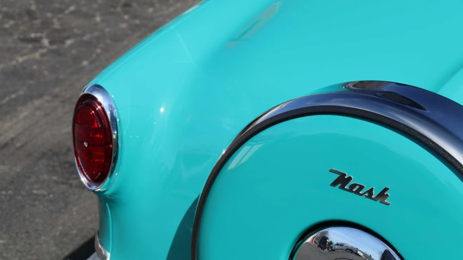 1957 Nash Metropolitan - Image 11 of 19