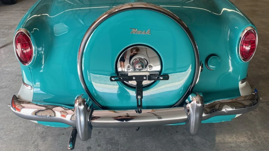 1957 Nash Metropolitan - Image 5 of 6